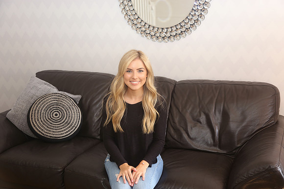 Midlothian advertiser, newspaper photography, commercial photographer in edinburgh, corporate photographer, portrait photographer.  Keryn Mathew, contestant for Miss Scotland competition 2016