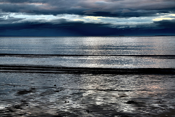 landscape photography, seascape, Belhaven Bay, Dunbar from specialist landscape and infrared photographer Colin Wright, images at www.colinwrightphotography.co.uk